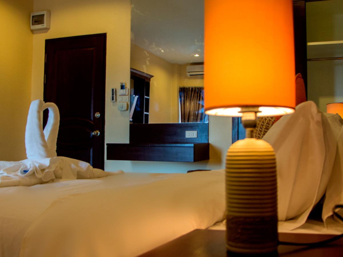 Hotel Lucky In Pattaya Zimmer foto
